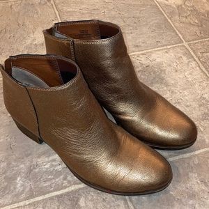 Lucky Brand broze booties - Size 8